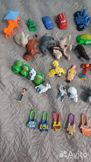 Игрушки из свит боксов и Киндеры