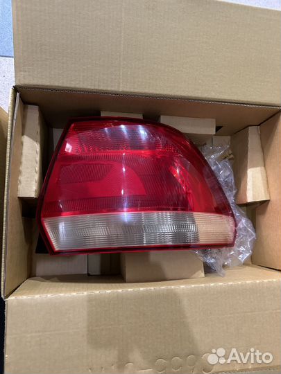 Задние стопы на фольксваген поло седан 10-15 г