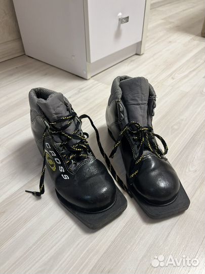 Лыжные ботики детские