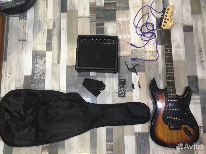 Электрогитара Kuruisi + Комбик