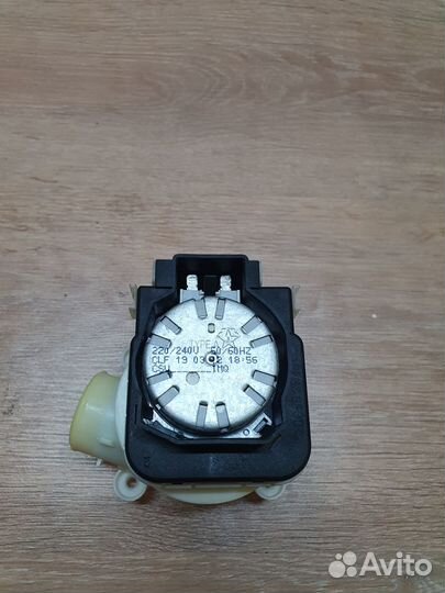 Распределитель потока indesit 256972