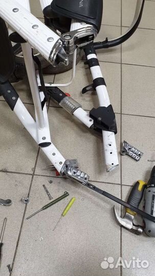 Механизм складывания коляски Aspena серебристый