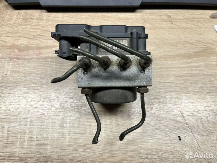 Блок ABS Vaz LADA Priora 11183538010