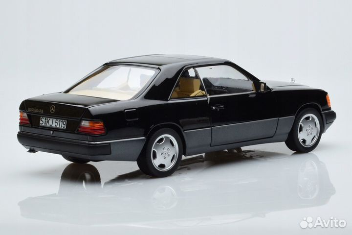 1:18 Mercedes 300CE Coupe AMG (c124) Черный Norev