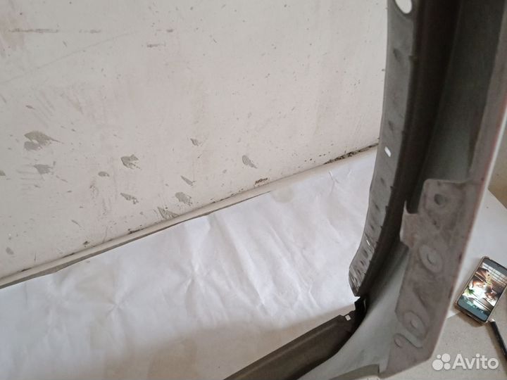 Крыло переднее левое на бмв Е-90