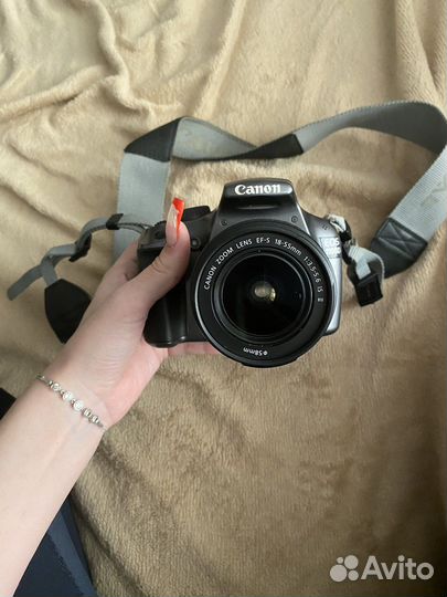 Фотоаппарат canon 1100D