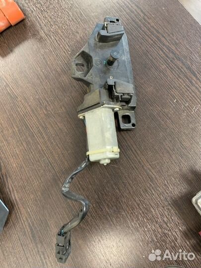 Сервопривод Bmw X6M E71 S63B44A 2009