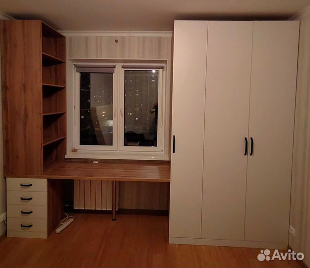 Рабочая зона у окна