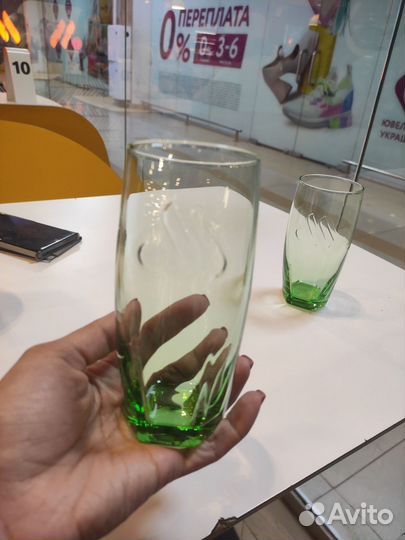 Стакан вкусно и точка зеленый