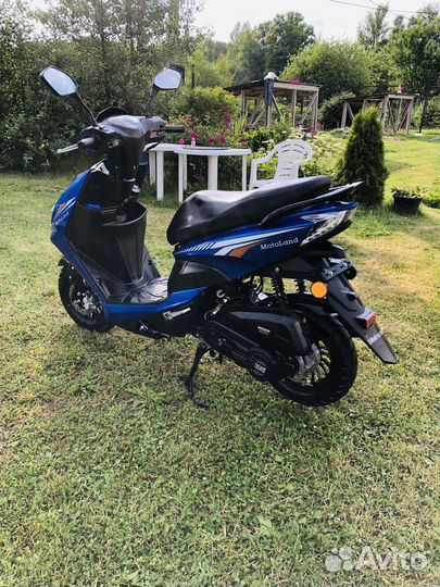 Скутер Motoland50