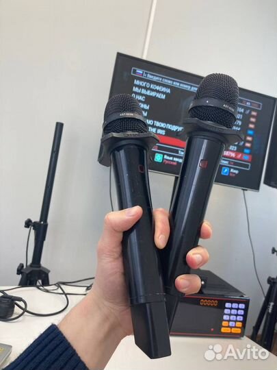 Караоке c акустикой и микрофонами