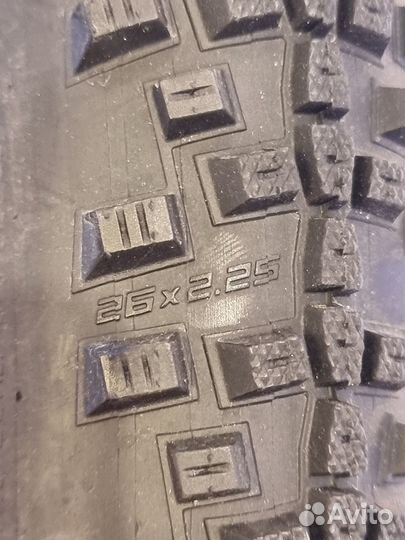 Велосипедная покрышка 26*2.25 Schwalbe SMART Sam +