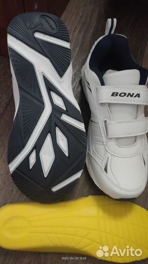 Кроссовки bona