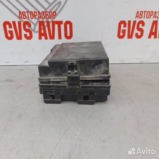 Блок предохранителей под капот Kia Cerato 1 LD