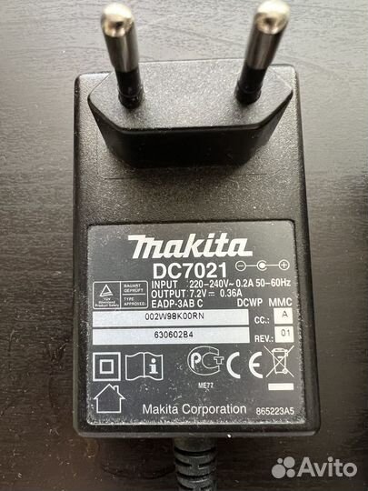Makita DC7021 блок питания