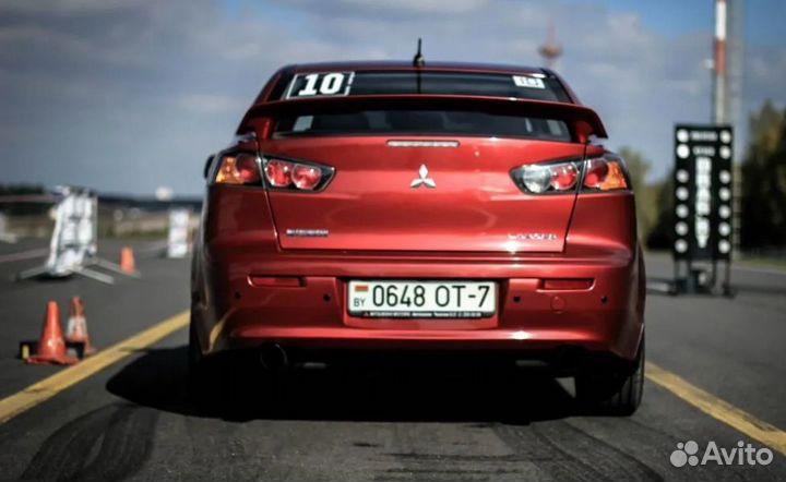 Спойлер штатный 2,0 mitsubishi lancer 10