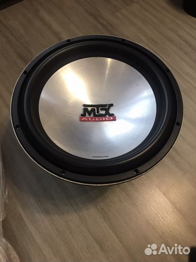 Топовый саб MTX серии 9500