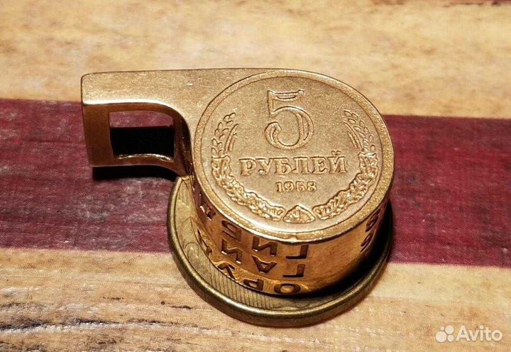 Брелок оруд гаи гибдд свисток (не свистит) бронза