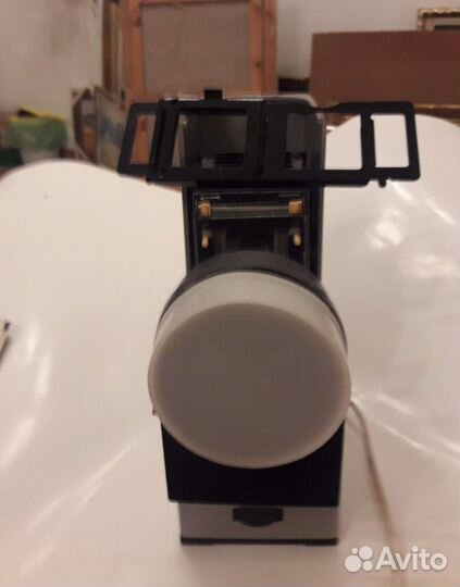 Малогабаритный диапроэктор/ М-4