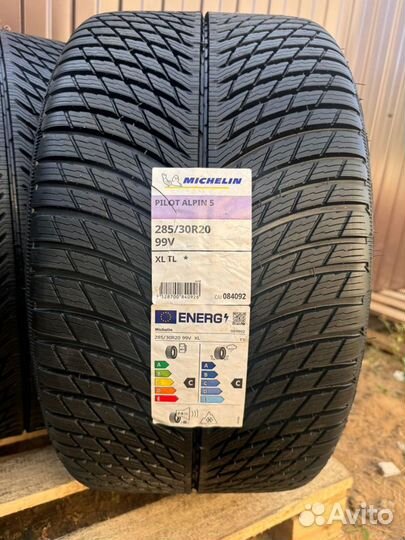 Michelin Pilot Alpin 5 285/30 R20 и 275/35 R19