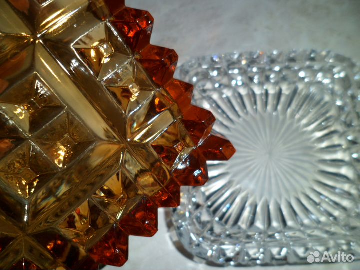 Новые хрустальные пепельницы