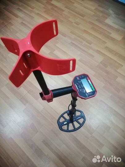 Металлоискатель Minelab vanquish 540