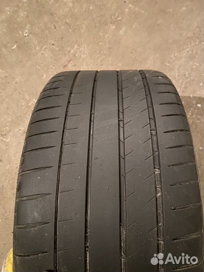 Michelin Pilot Sport 4 S 255/40 R20 и 285/35 R20 101Y