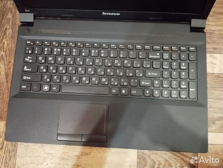 Lenovo B590