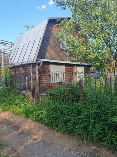 Дом 32 м² на участке 6,2 сот.