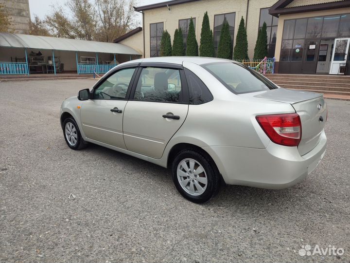 LADA Granta 1.6 AT, 2012, 235 000 км