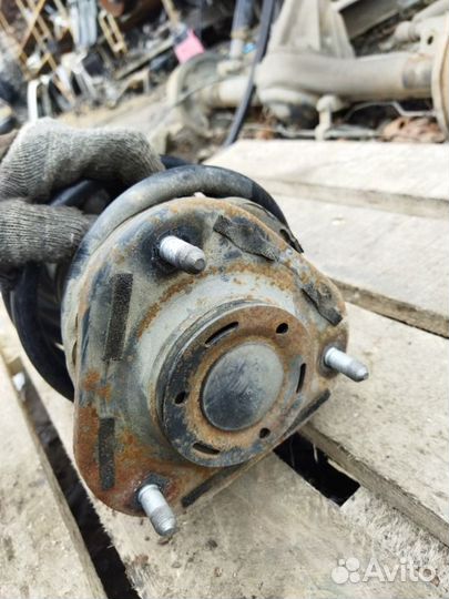 Стойка передняя левая Toyota Caldina ST246 3sgte