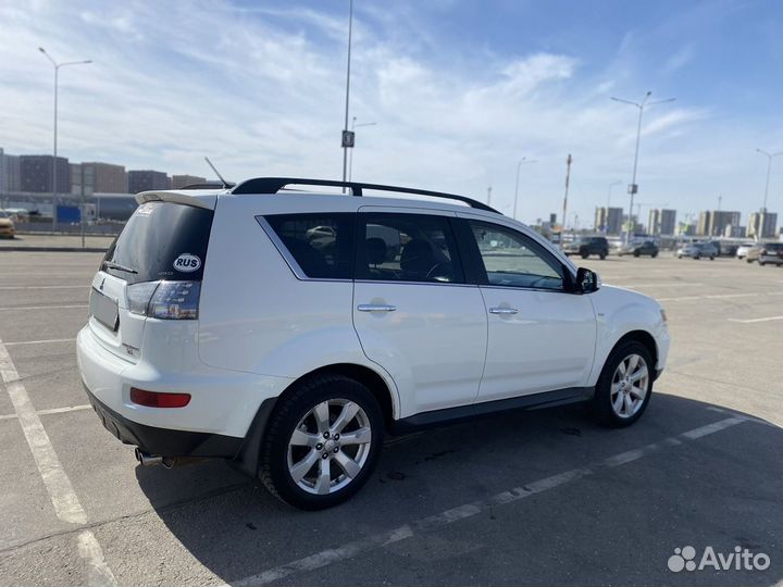 Mitsubishi Outlander 3.0 AT, 2011, 268 000 км