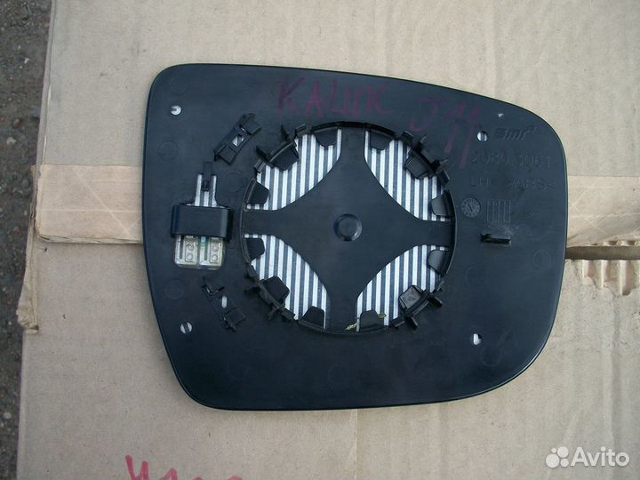 Зеркальный элемент левый Nissan Qashqai J11 14-19