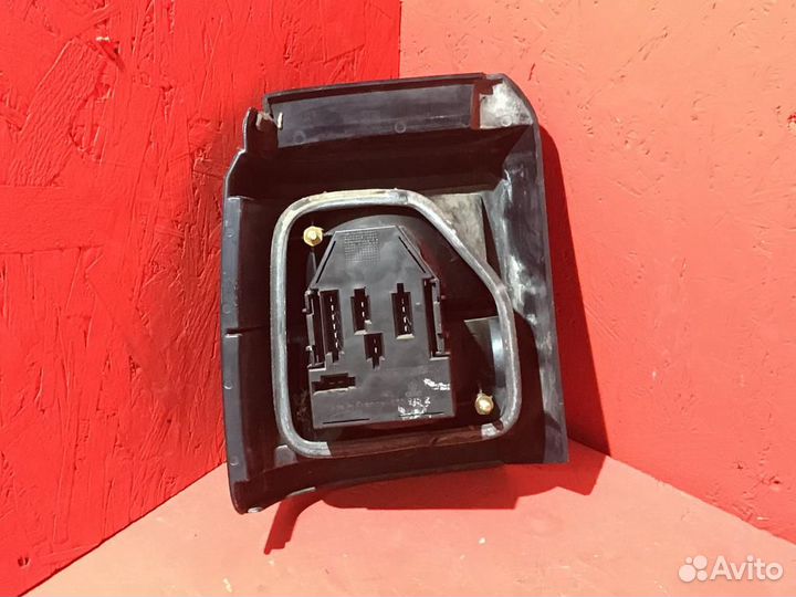 Фонарь задний правый Volkswagen Passat B3 1988-199