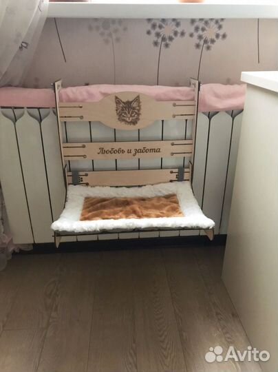 Лежанка на батарею для кошек Новая