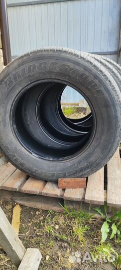 Bridgestone Dueler H/T 684 265/65 R17