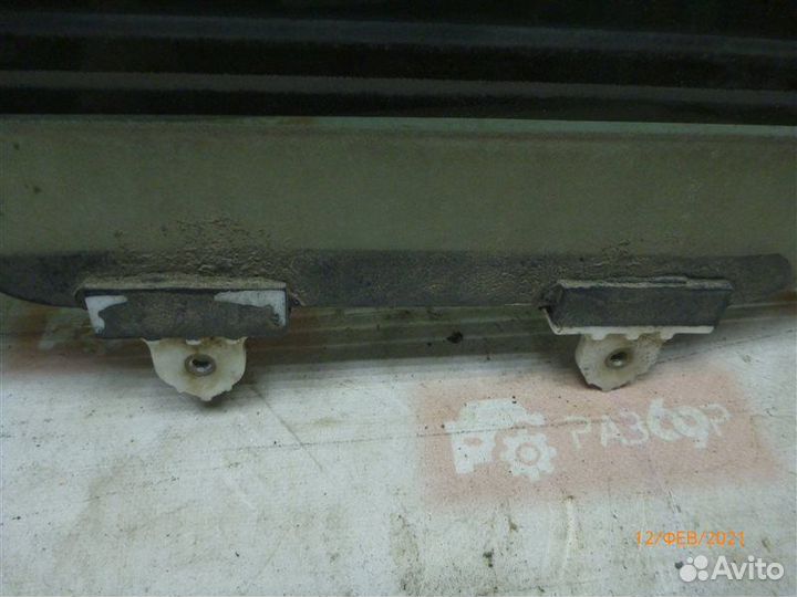 Стекло двери заднее правое Mitsubishi Lancer CS1A