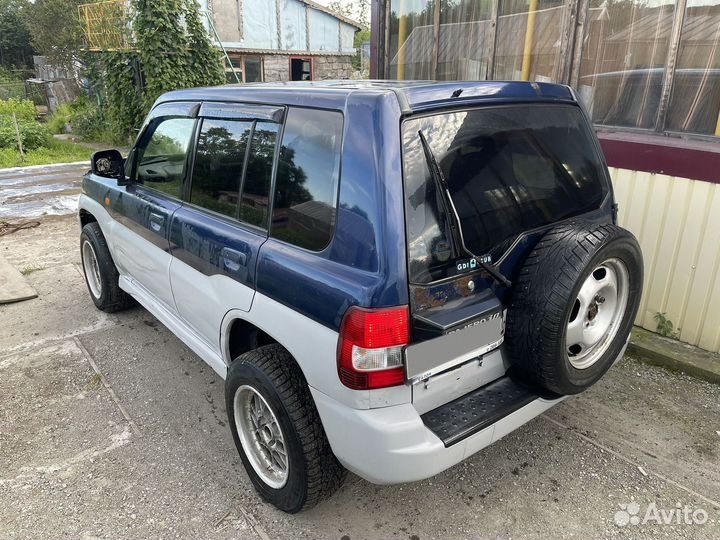 Mitsubishi Pajero iO 2.0 МТ, 2001, 250 000 км