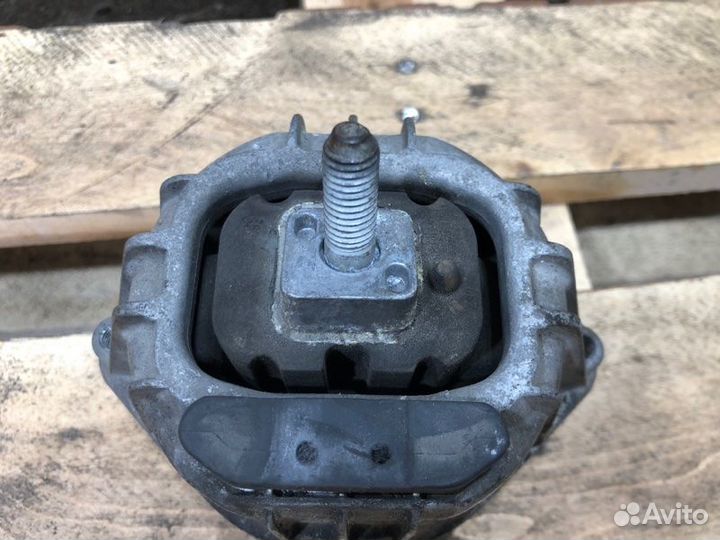 Подушка двигателя правая Bmw 3 E90 N46B20 2007