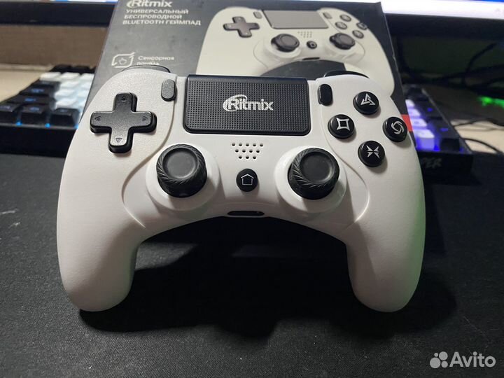 Игровой джостик Ritmix