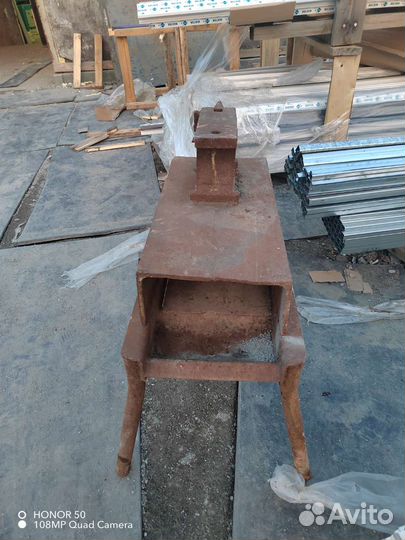 Наковальня СССР