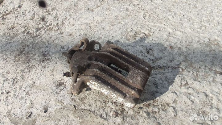 Суппорт левый Volkswagen Bora ручник не работает