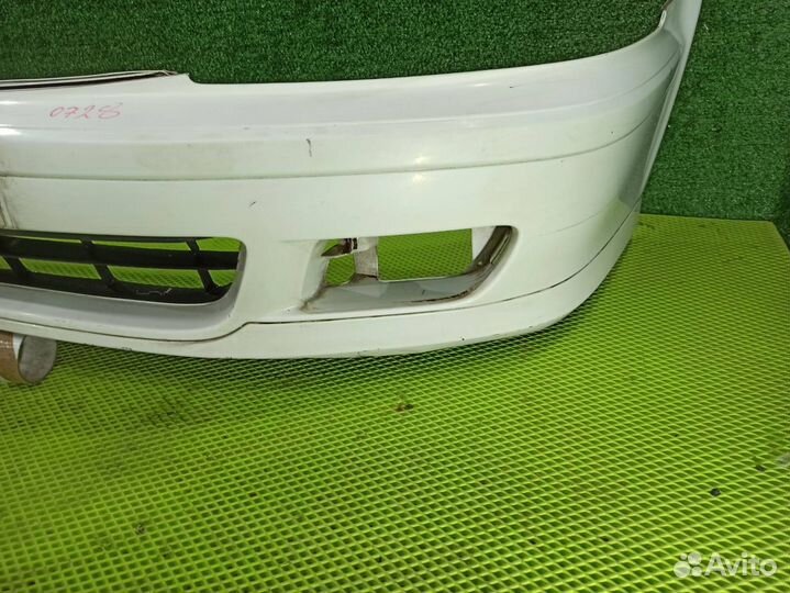 Бампер передний Honda Torneo