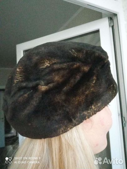 Берет мутоновый