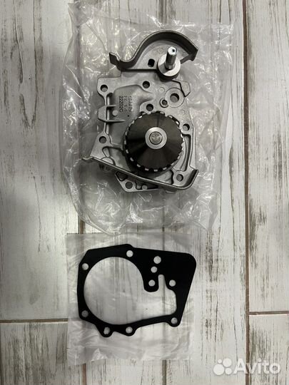 Помпа для Renault Logan (Stepway, Largus)