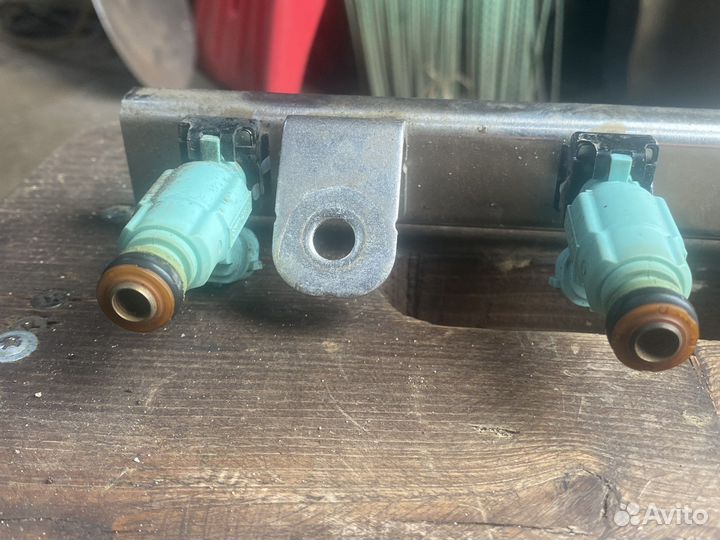 Kia rio 3 Рампа с форсунками оригинал