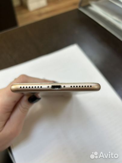 iPhone 8 Plus, 64 ГБ