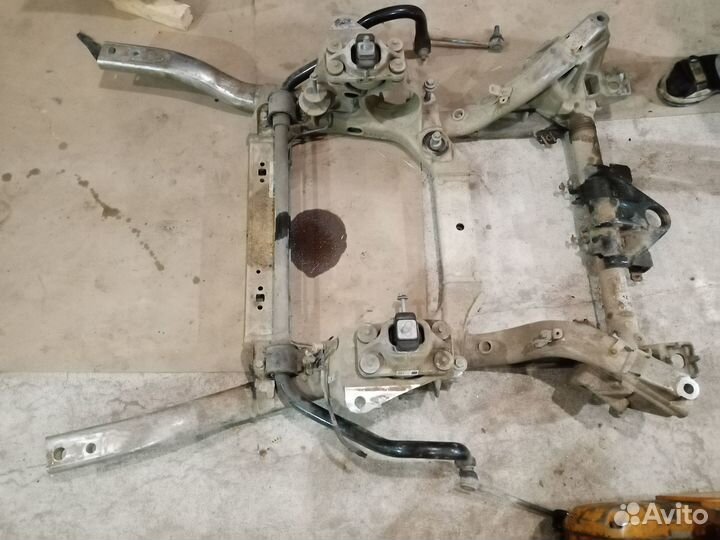 Подрамник на Рейнж Ровер IV 2016r