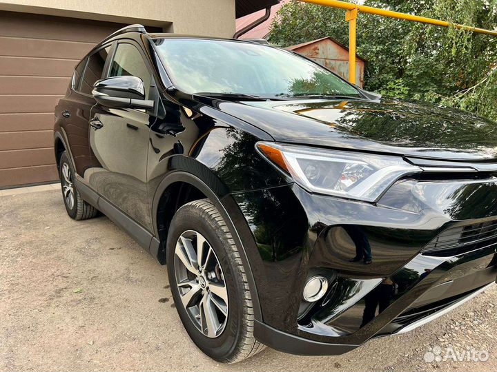 Toyota RAV4 2.5 AT, 2017, 133 000 км