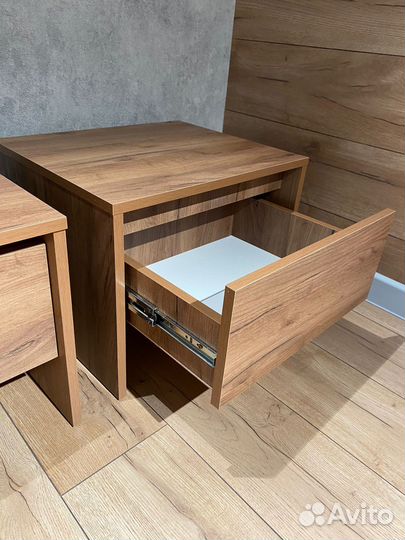 Прикроаватные тумбы